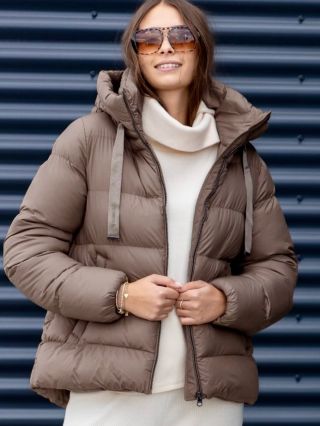 Poslední kusy nádherné pufferky holandského brandu GARCIA skladem🤎 Je čas pořídit včas😉 @stormfashion_cz